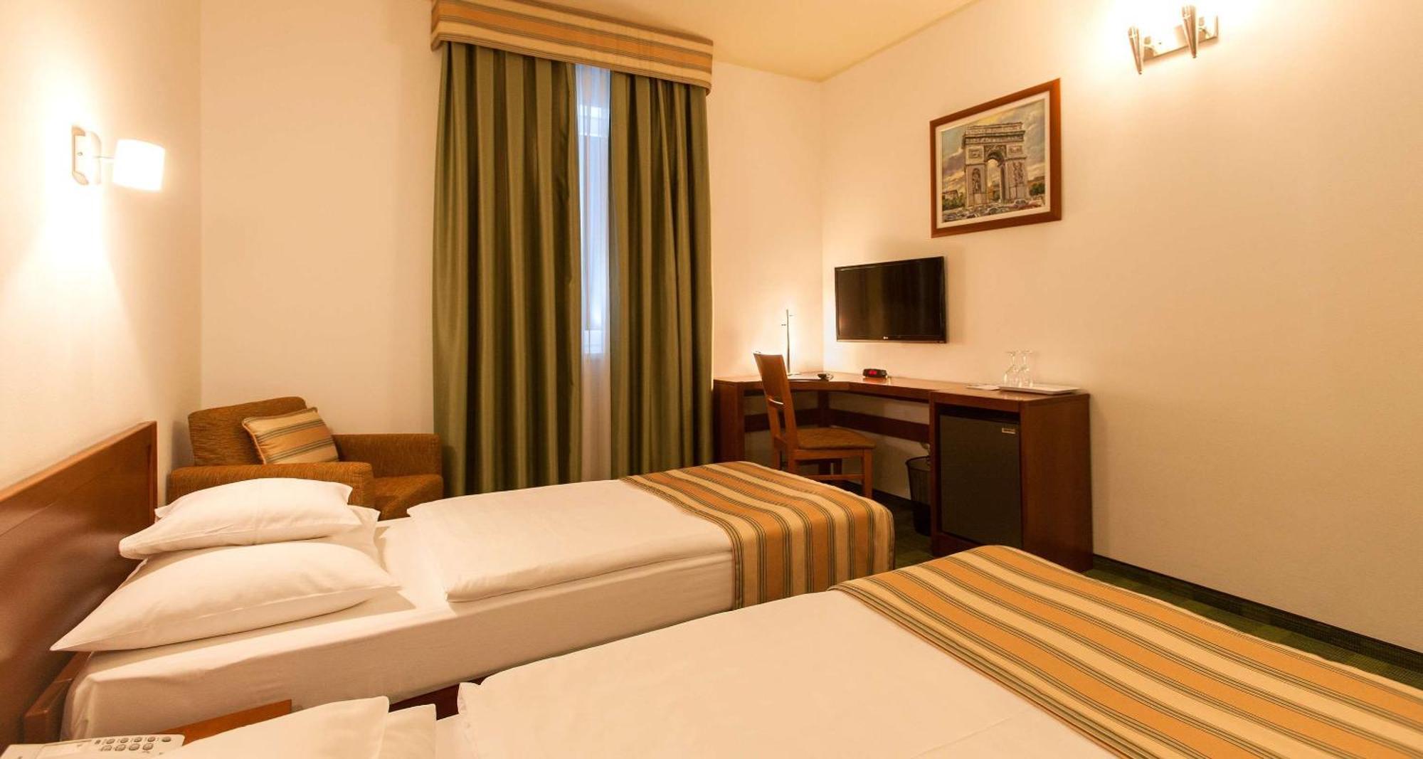 Chambre Lits Jumeaux Confort