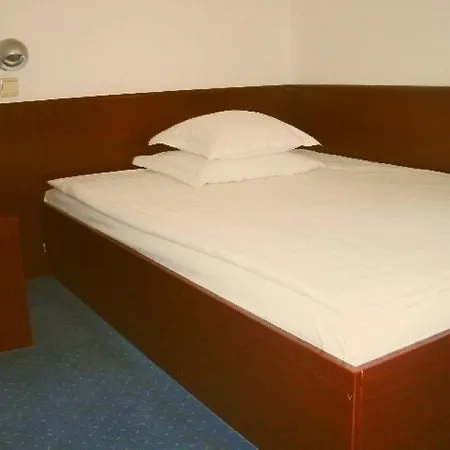Hotel Laguna Zagreb-2